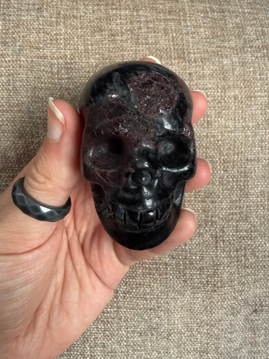 Garnet Skull Crystal Carving 208g