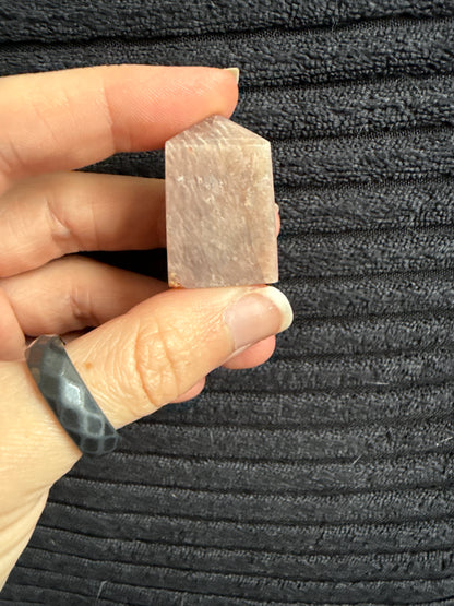 Mini Peach Moonstone Tower 19g
