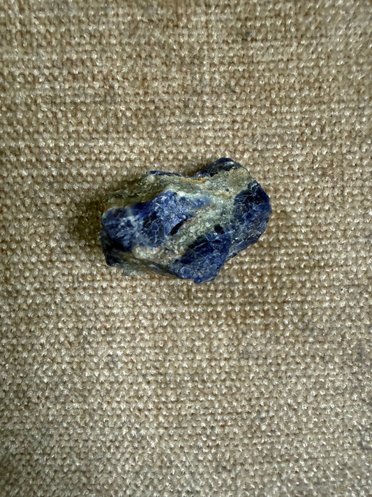Sodalite Raw Pieces - XXSmall 11g