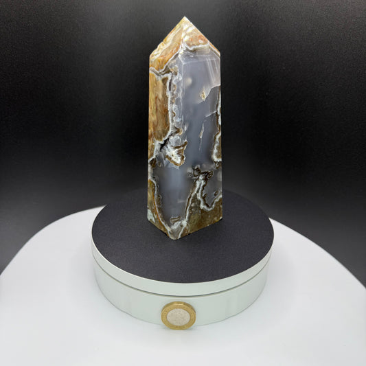 Quartz Agate Tower - Medium (577g)