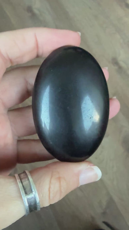 Black Obsidian Palm Stone 63g